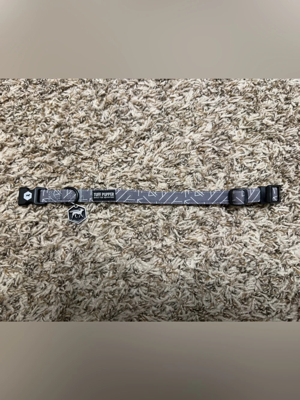 NWOT Tuff Pupper Small Gray Dog Collar with Geometric Print (8-12 inch neck)
